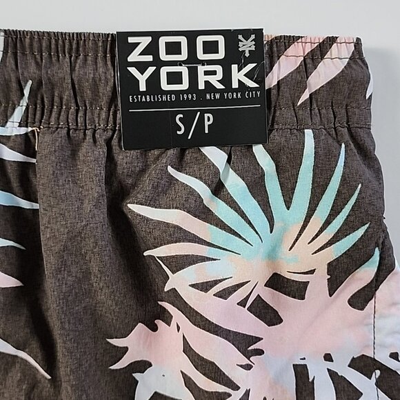 Zoo York Men's Lightweight Shorts Brown Tropical Print Elastic Waist Size Small - Picture 6 of 14